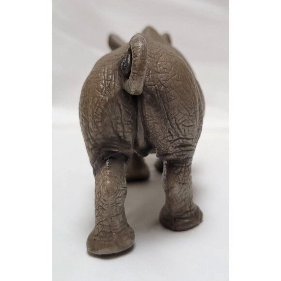 Schleich 2008 Realistic Brown Resin Rhino Figurine Toy Retired - Picture 3 of 7